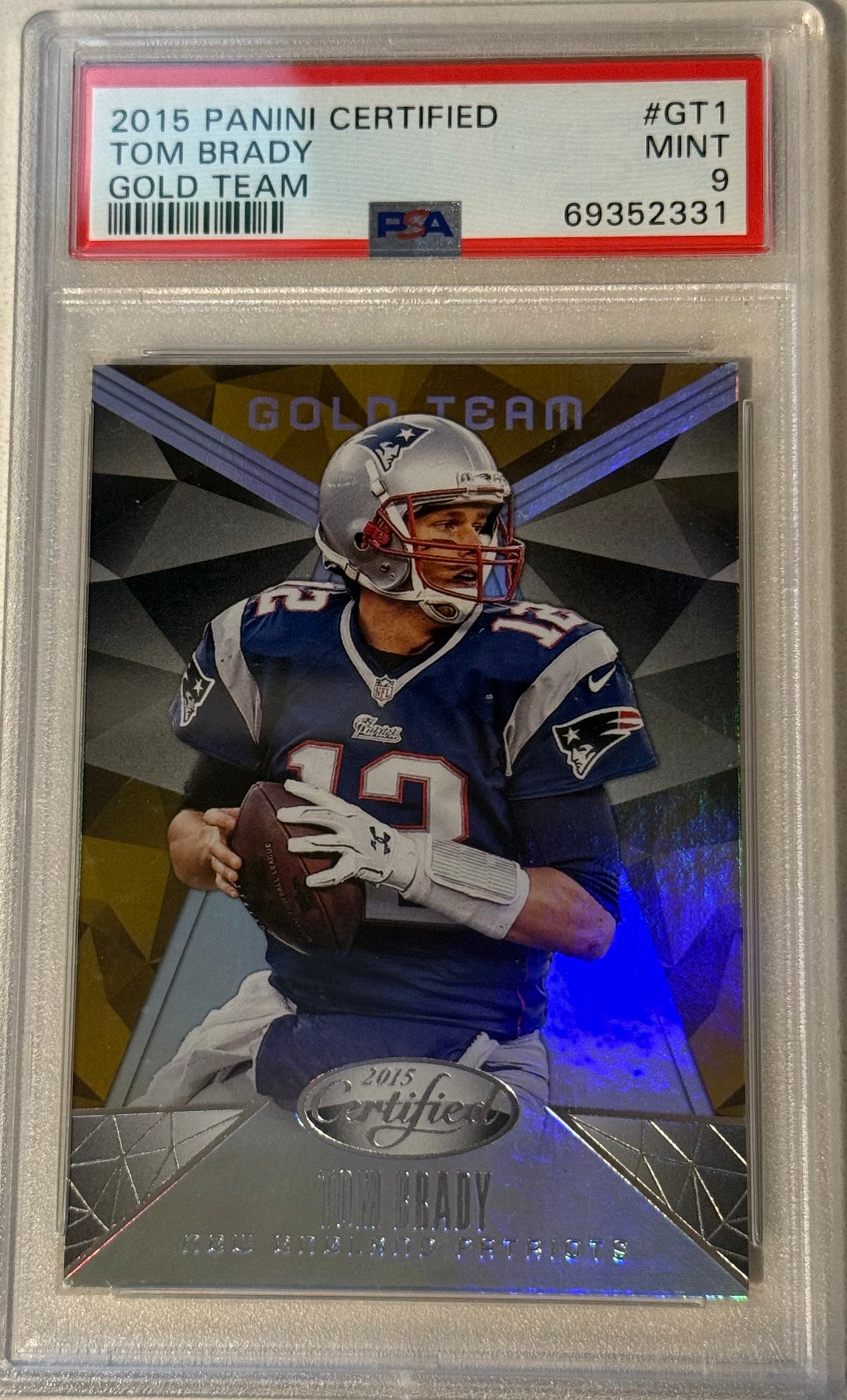 2015 Panini Certified Tom Brady Gold Team PSA 9