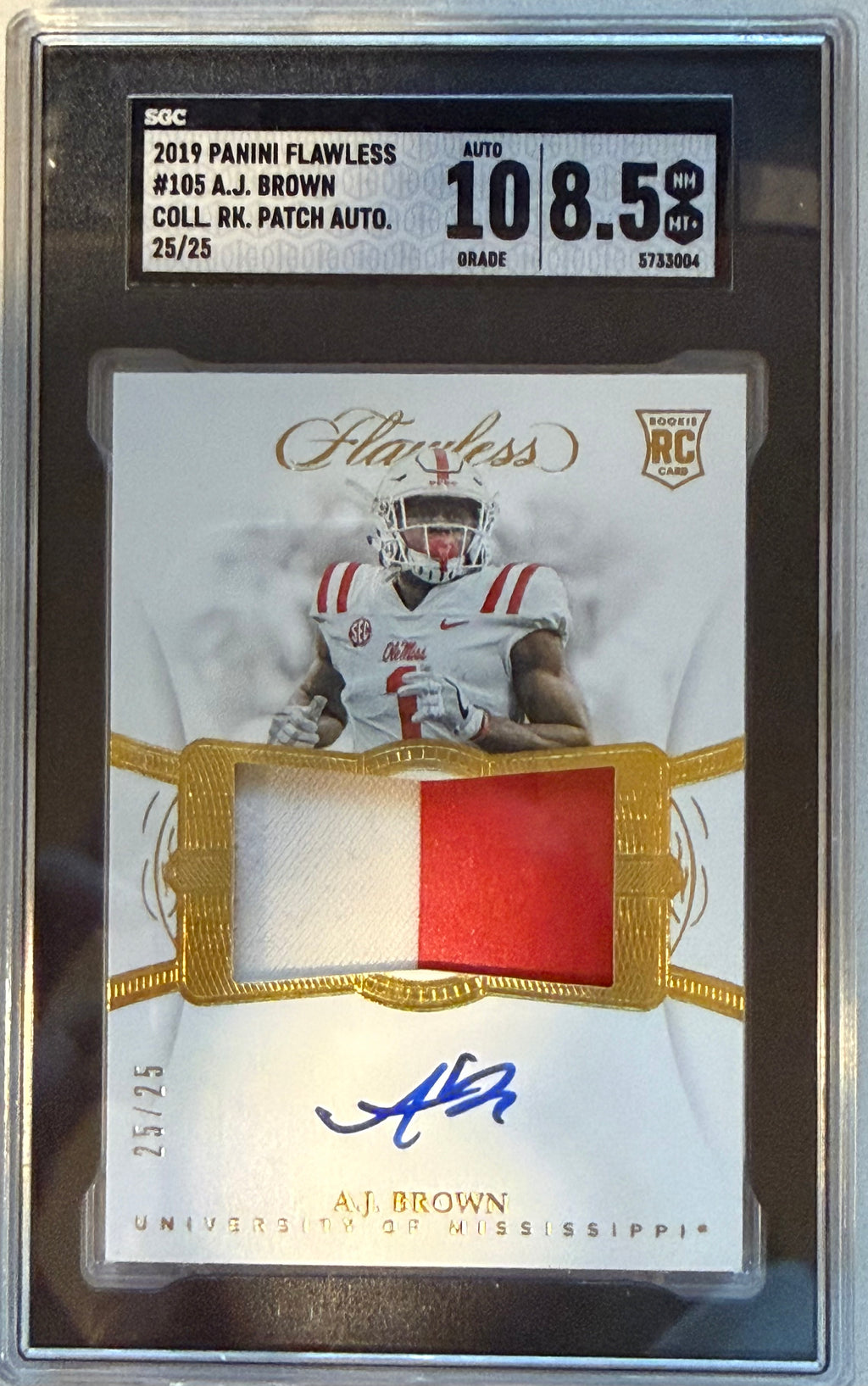 2019 Panini Flawless #105 A.J. Brown Coll. RK. Patch Auto. 25/25 Grade 10